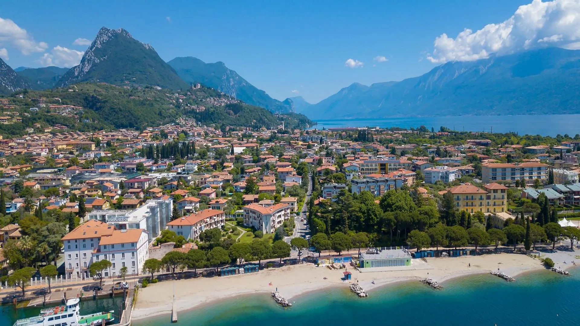Villa Alberti Appartamento Bruna - Happy Rentals Salo Italy